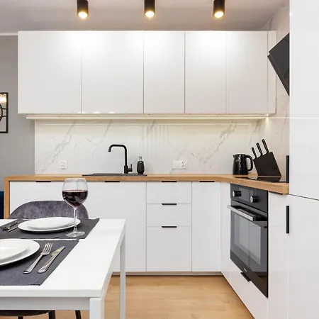 Beautiful Two-Bedroom Apartment Warsaw Bielany By Noclegi Renters Exterior photo
