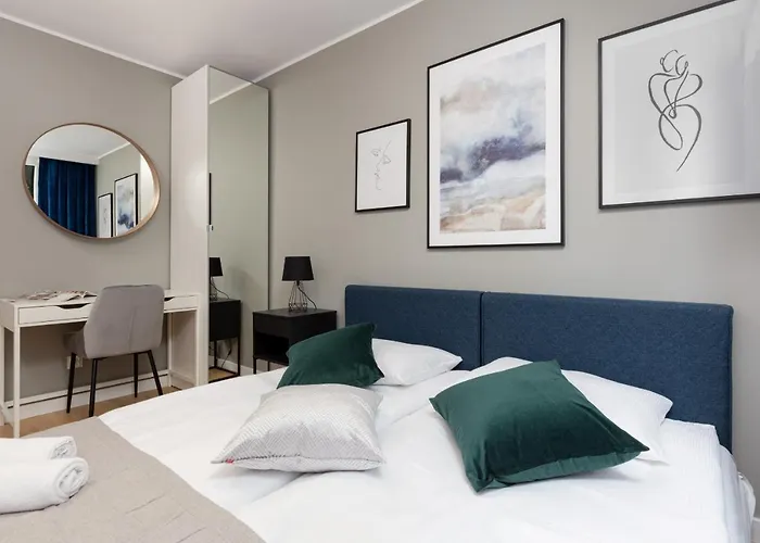 Beautiful Two-Bedroom Apartment Warsaw Bielany By Noclegi Renters