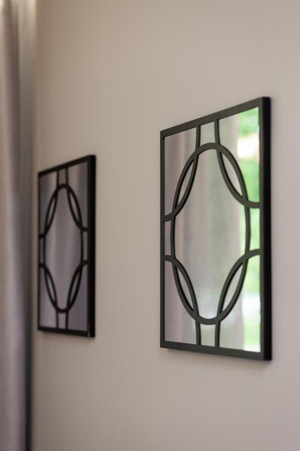 Apartment Beautiful Two-bedroom Bielany By Renters Warsaw